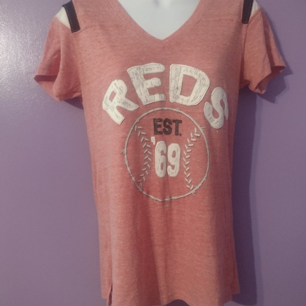 Women's Cincinnati reds shirt